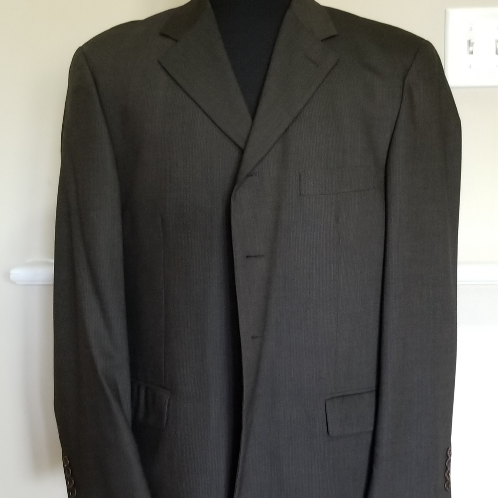 Viti Rufolo suit